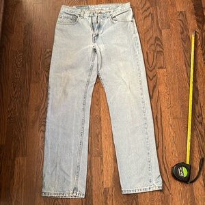Vintage Levi’s 505 100% cotton straight leg light wash jeans, size 31